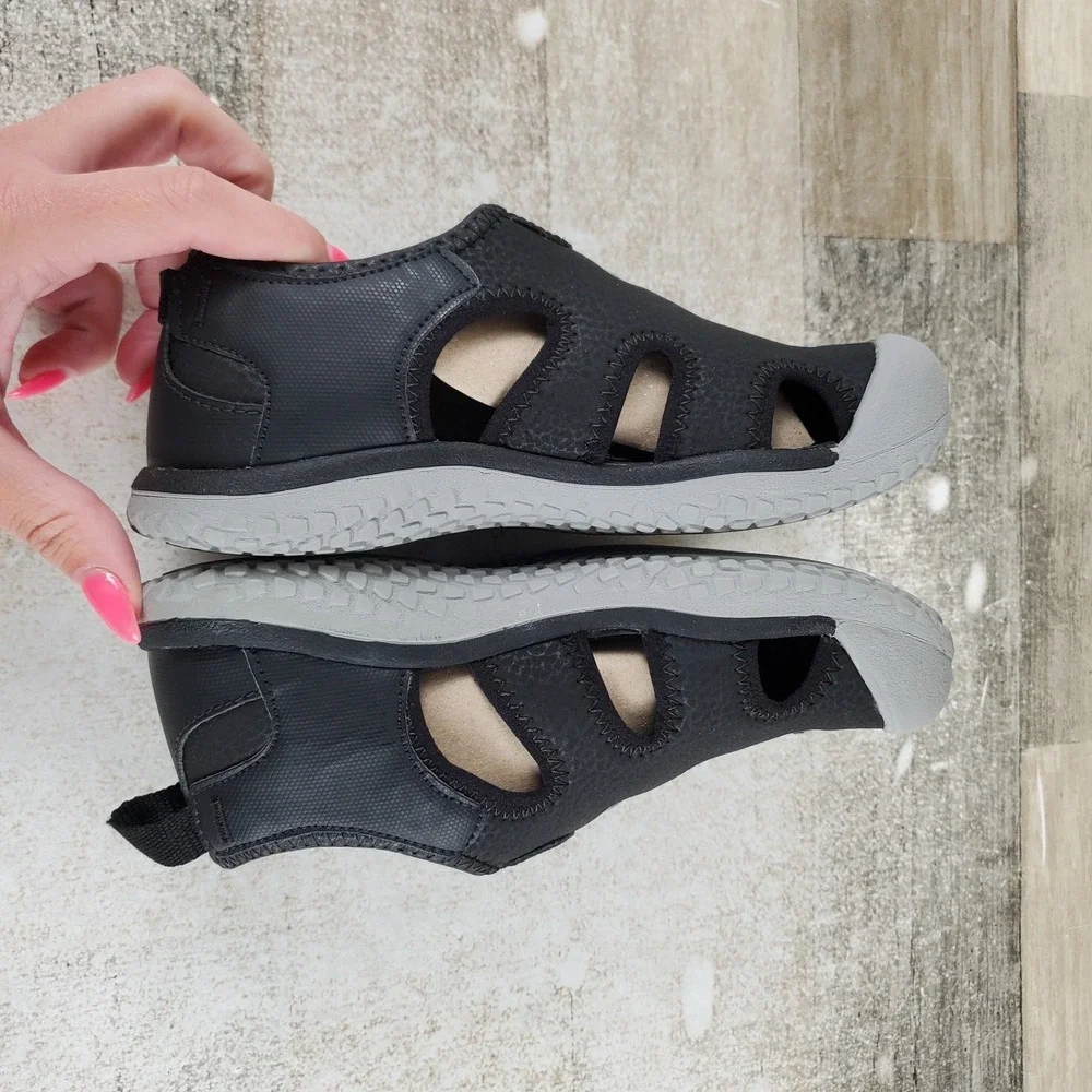 Keen Stingray Kids Water Sandals Sz 1 Black Drizzle Closed Toe Hook & Loop